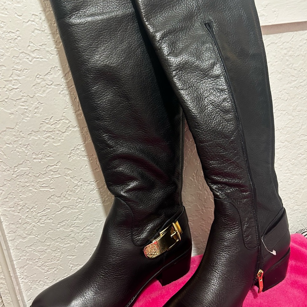 Elegant Vince Camino  Black Leather Knee-High Bootssz81/2 new !!!!